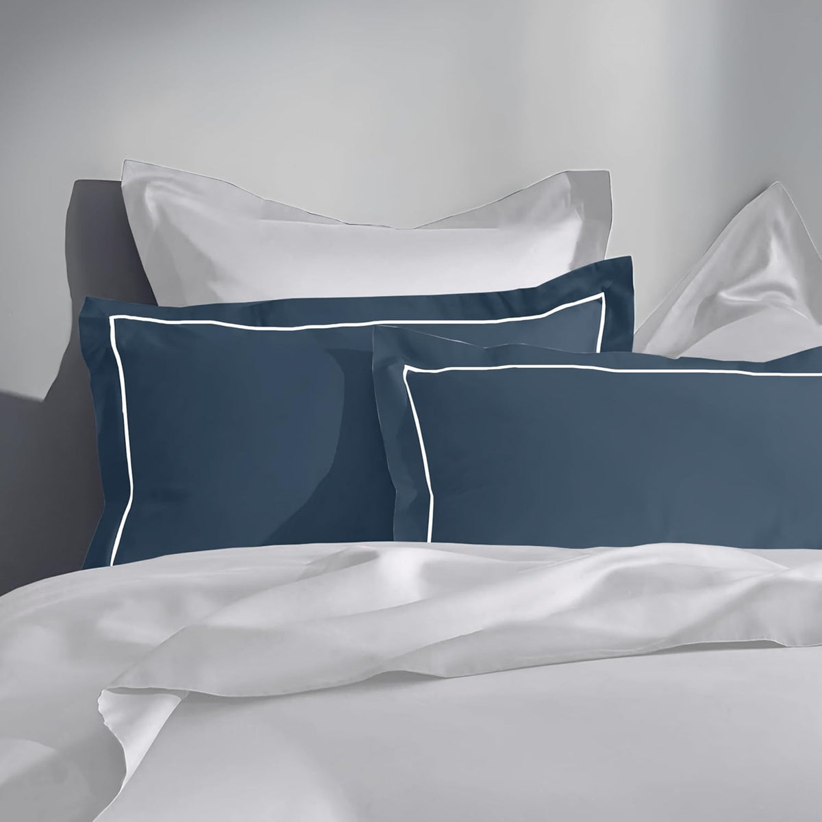 Pure cotton 300 TC solid pillow cover set in navy blue